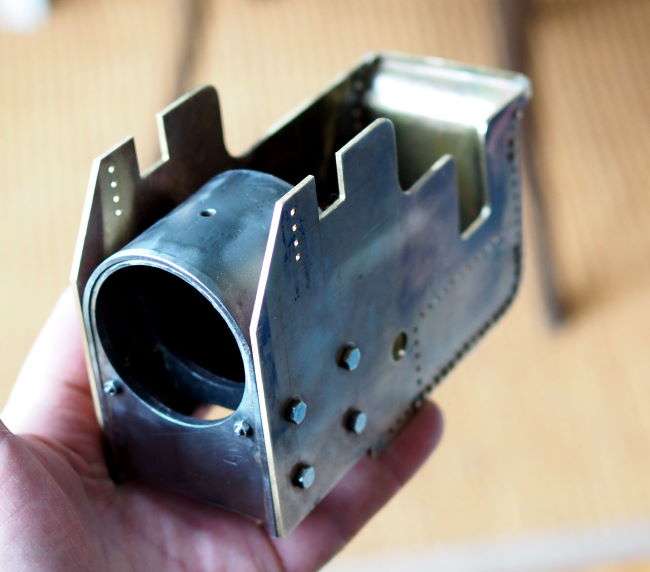 hornplates bolted using 8 off M3 bolts